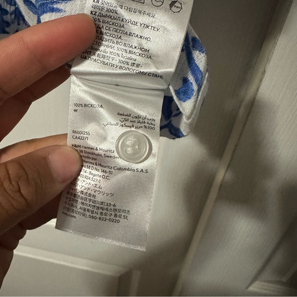 H&M blue and white women’s print cropped top size XXL - Picture 4 of 8